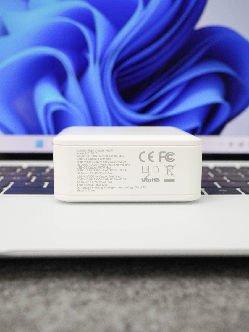 海棠推出PD200W 4C2A与PD165W 3C1A两款智能充电器-充电头网